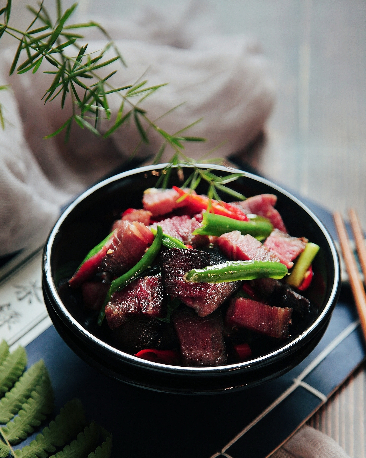 腊肉配小酒，深圳美食摄影（图ZMTU0MjU4Mzg0） - 产品摄影 - 站酷设计师青山qingshan原创素材 - 站酷ZCOOL