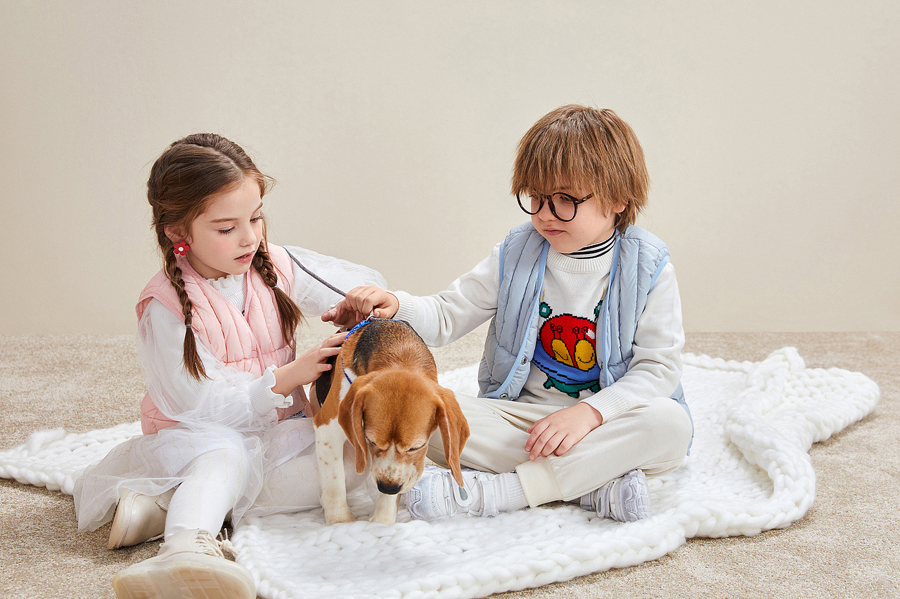 秋日世界畅想 | minipeace童装（图ZMjE4NzIwNzEy） - 人像摄影 - 站酷设计师rrrrui原创素材 - 站酷ZCOOL