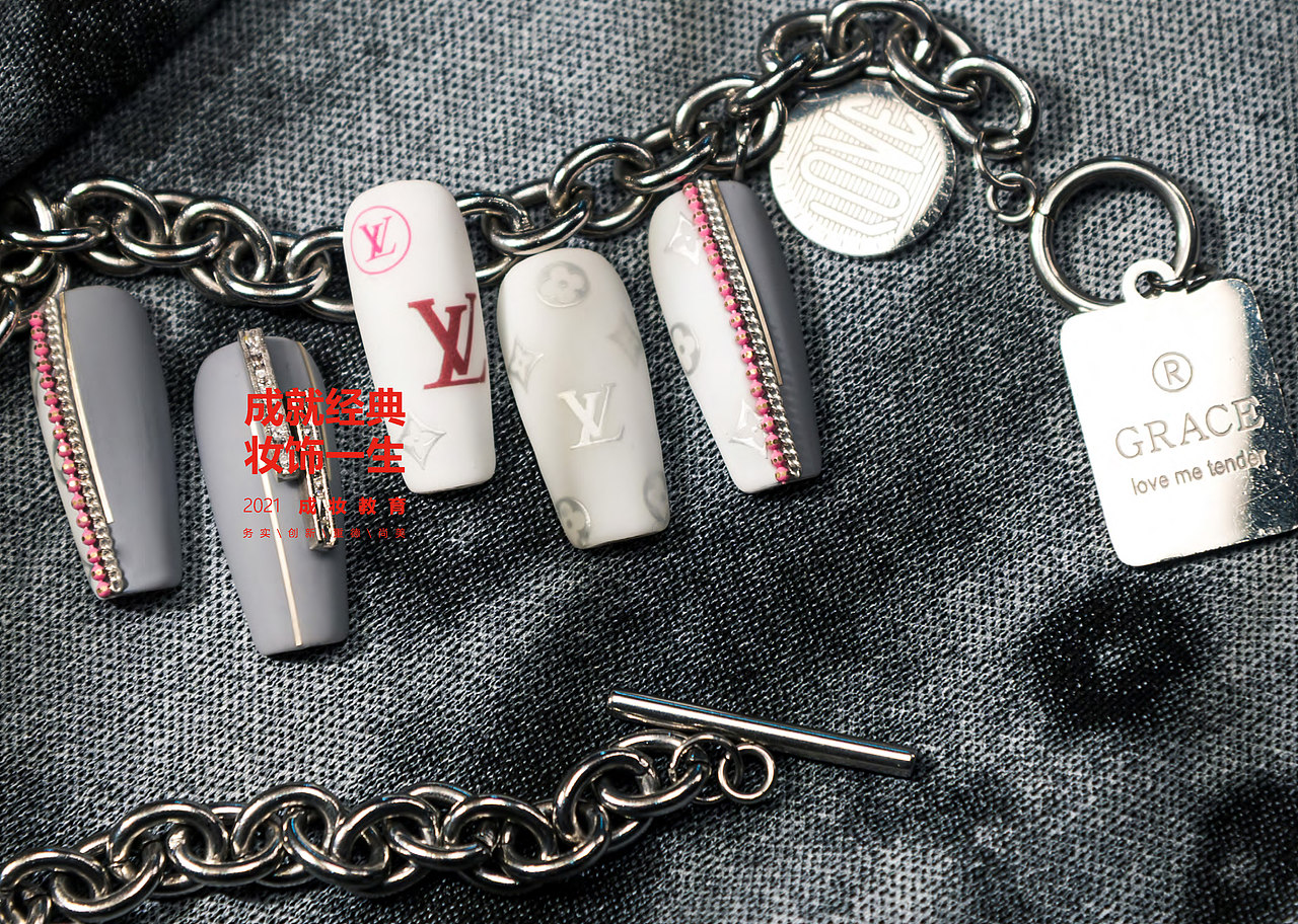 2020-12-01成妆宣传册方案（图ZMjUwMDg4MTcy） - 书籍/画册 - 站酷设计师Junce_Design原创素材 - 站酷ZCOOL