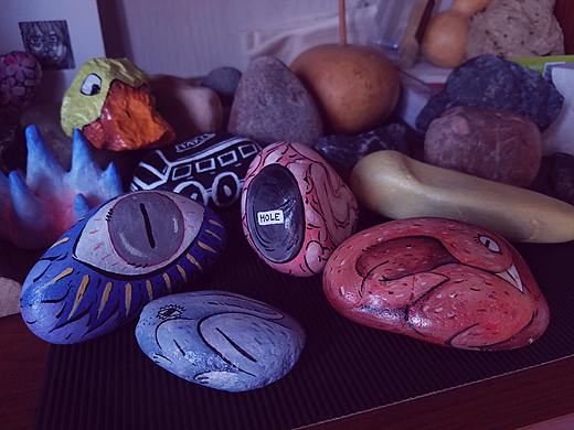 读研前的暑假画的一堆石头