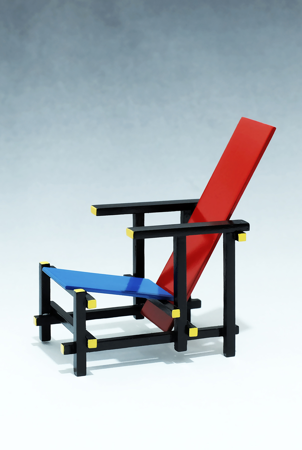 手工里特维尔德红蓝椅