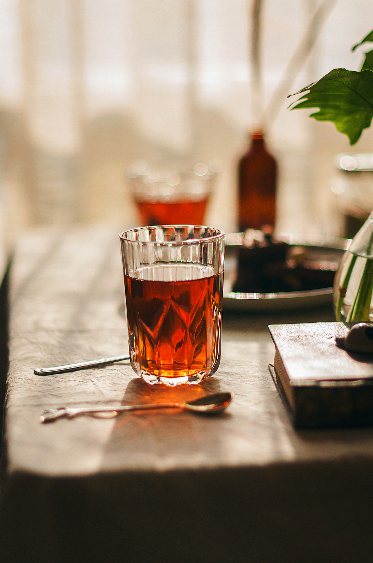 餐桌（图ZMTA4MDg1MTcy） - 产品摄影 - 站酷设计师Alice和糯米糍原创素材 - 站酷ZCOOL