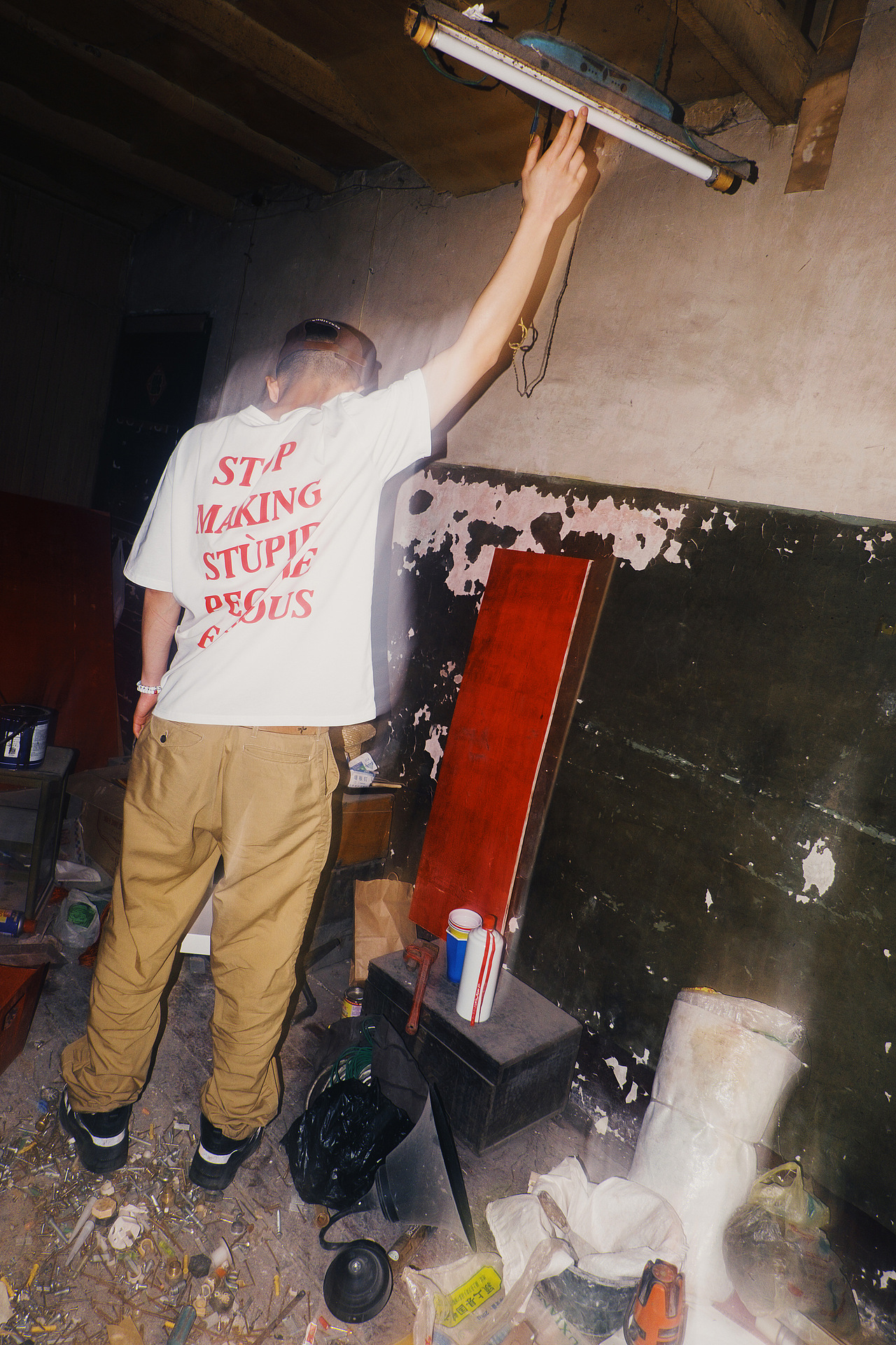 DOGBITEDOG品牌型录