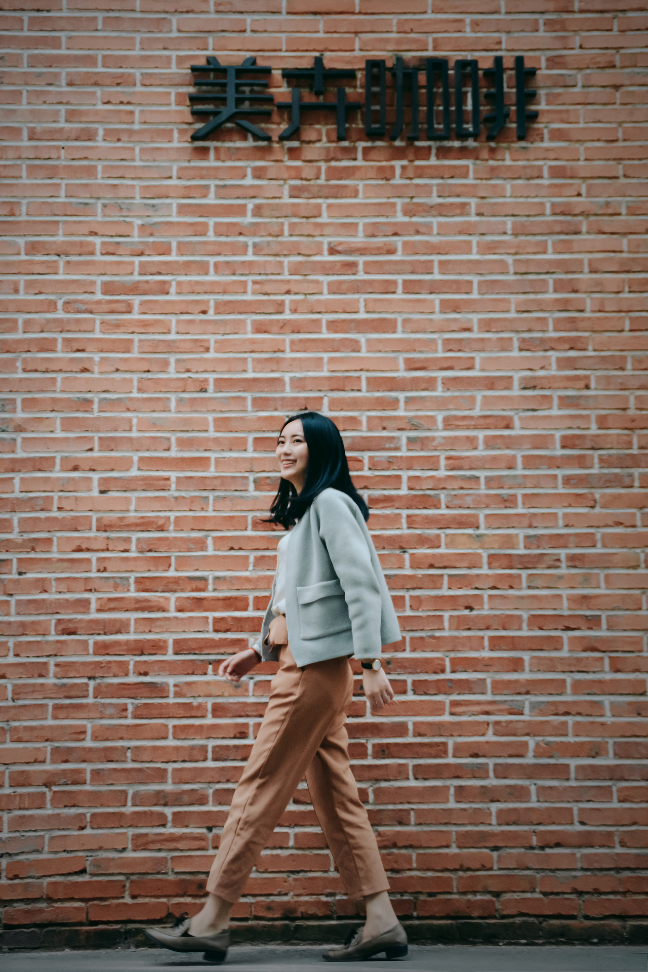 走（图ZOTcwMjY1MTY=） - 人像摄影 - 站酷设计师暮暮小七哟原创素材 - 站酷ZCOOL