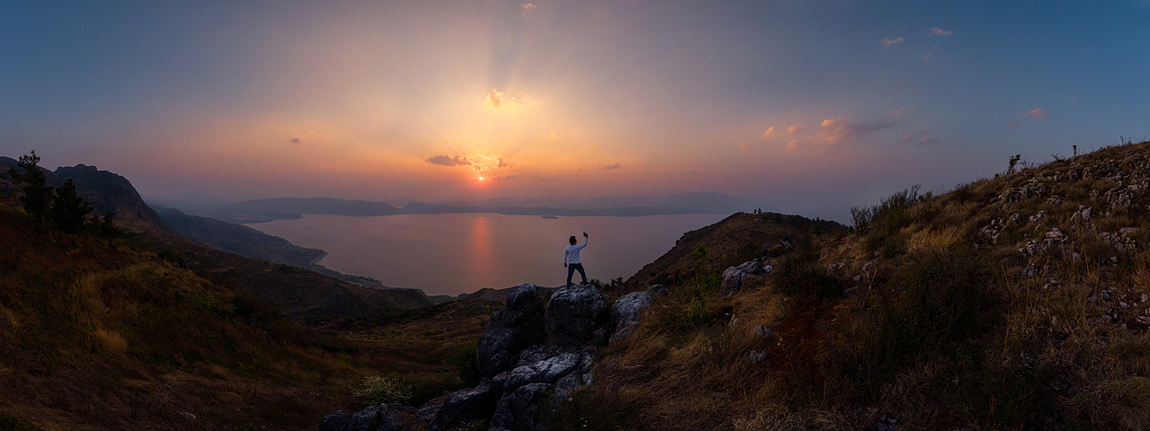 抚仙湖+磨豆山+雷打石