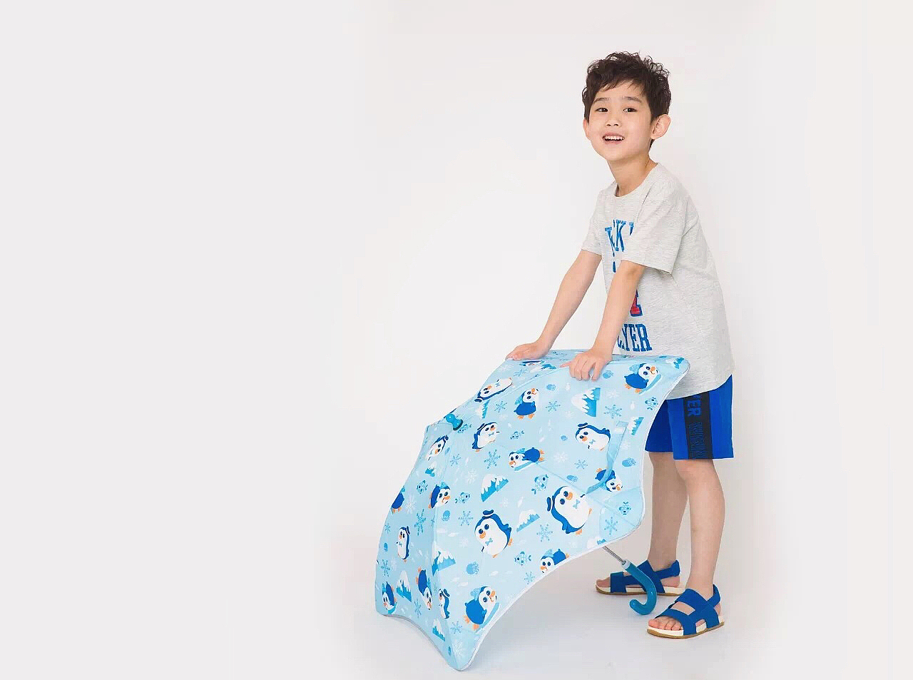 与MYFUN 沐枫合作的儿童伞插画设计（图ZMTE0ODE0MTY0） - 商业插画 - 站酷设计师孢子菌原创素材 - 站酷ZCOOL