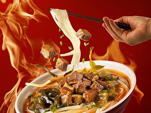 这不是一碗牛肉面，是牛肉粉and鸡肉粉