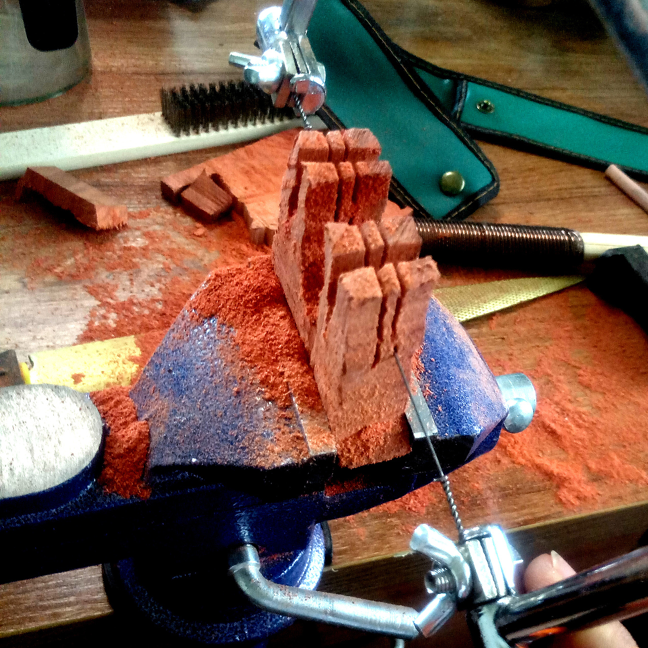 花梨木雕刻《萌鹿》（图ZMTIxODA1Mjk2） - 其他手工艺 - 站酷设计师潍坊设计老赵WF原创素材 - 站酷ZCOOL