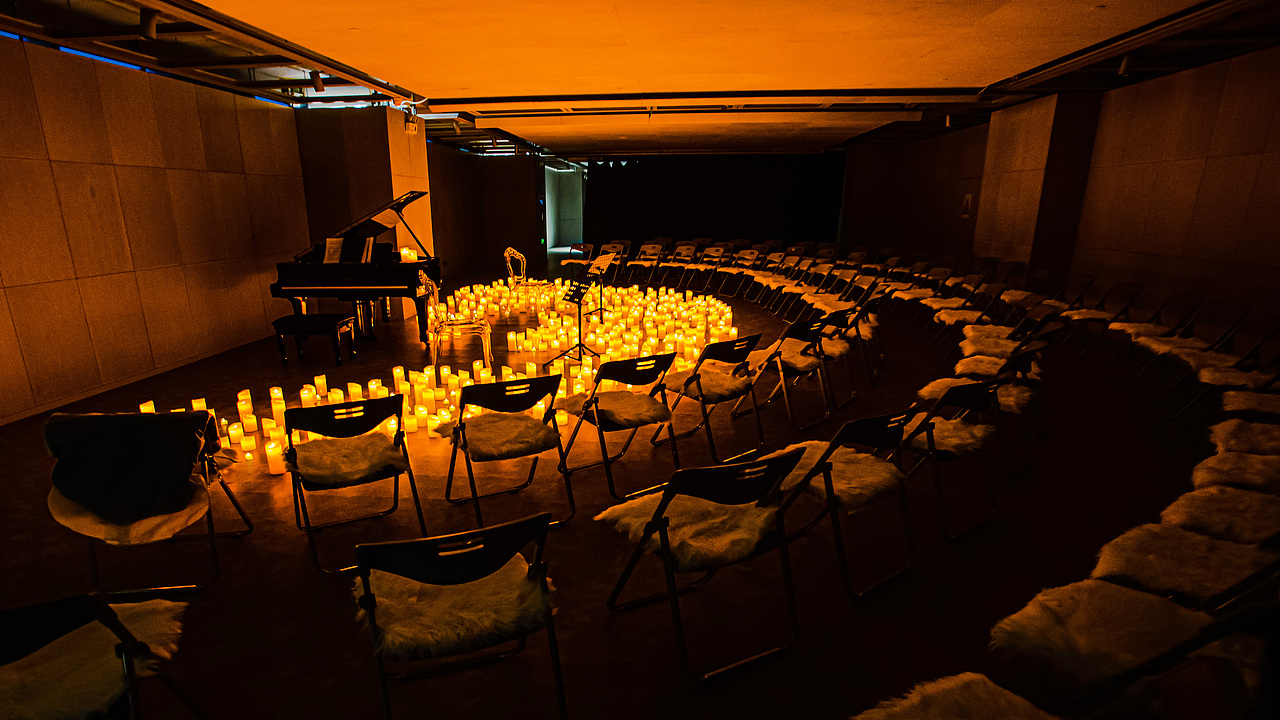 烛光音乐会（图ZMzA2MDgyMzAw） - 人文/纪实摄影 - 站酷设计师摄影师斯伟原创素材 - 站酷ZCOOL