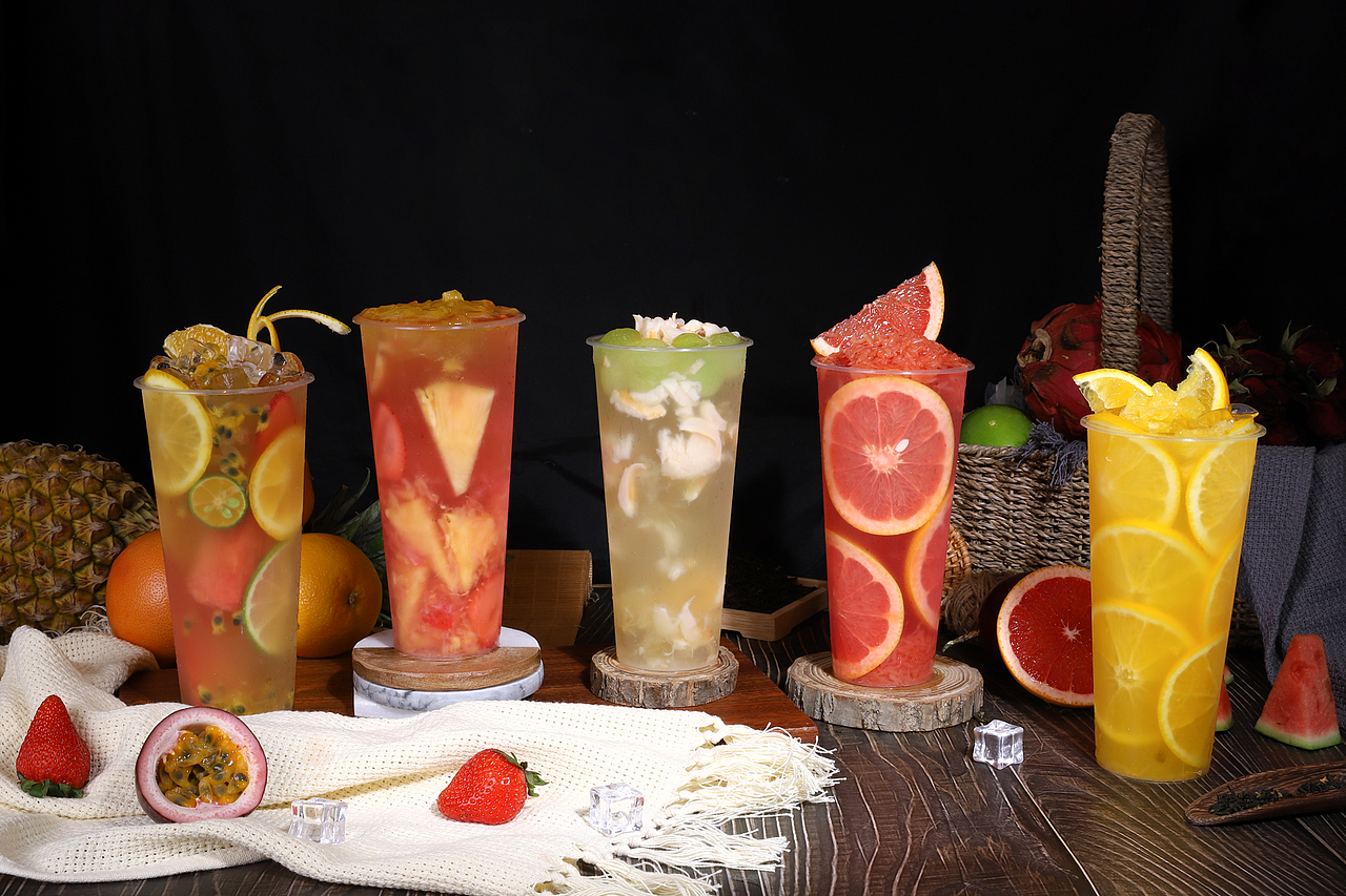 饮品《满杯水果茶》