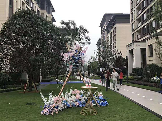 龙湖西宸原著户型装修参考图|大学城天古装饰设计