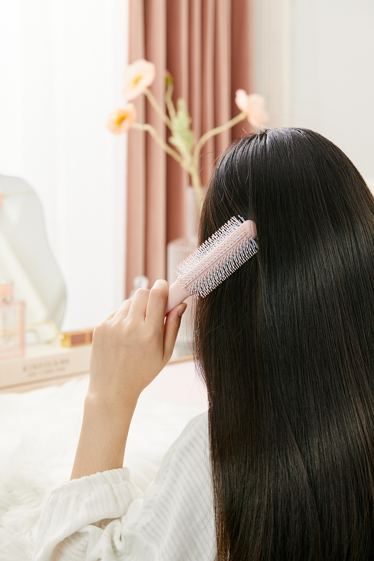 日用品-良舍家居羽毛气垫梳套装