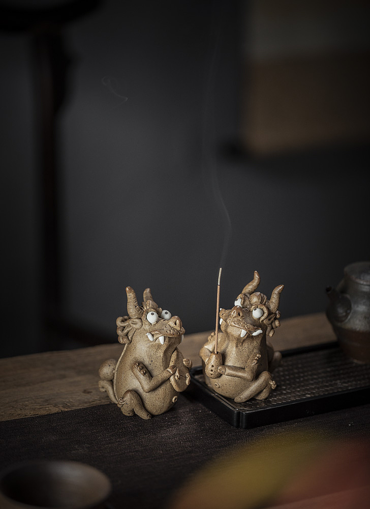 器十二 龙九子 囚牛 手工捏雕原创陶瓷茶宠香插摆件