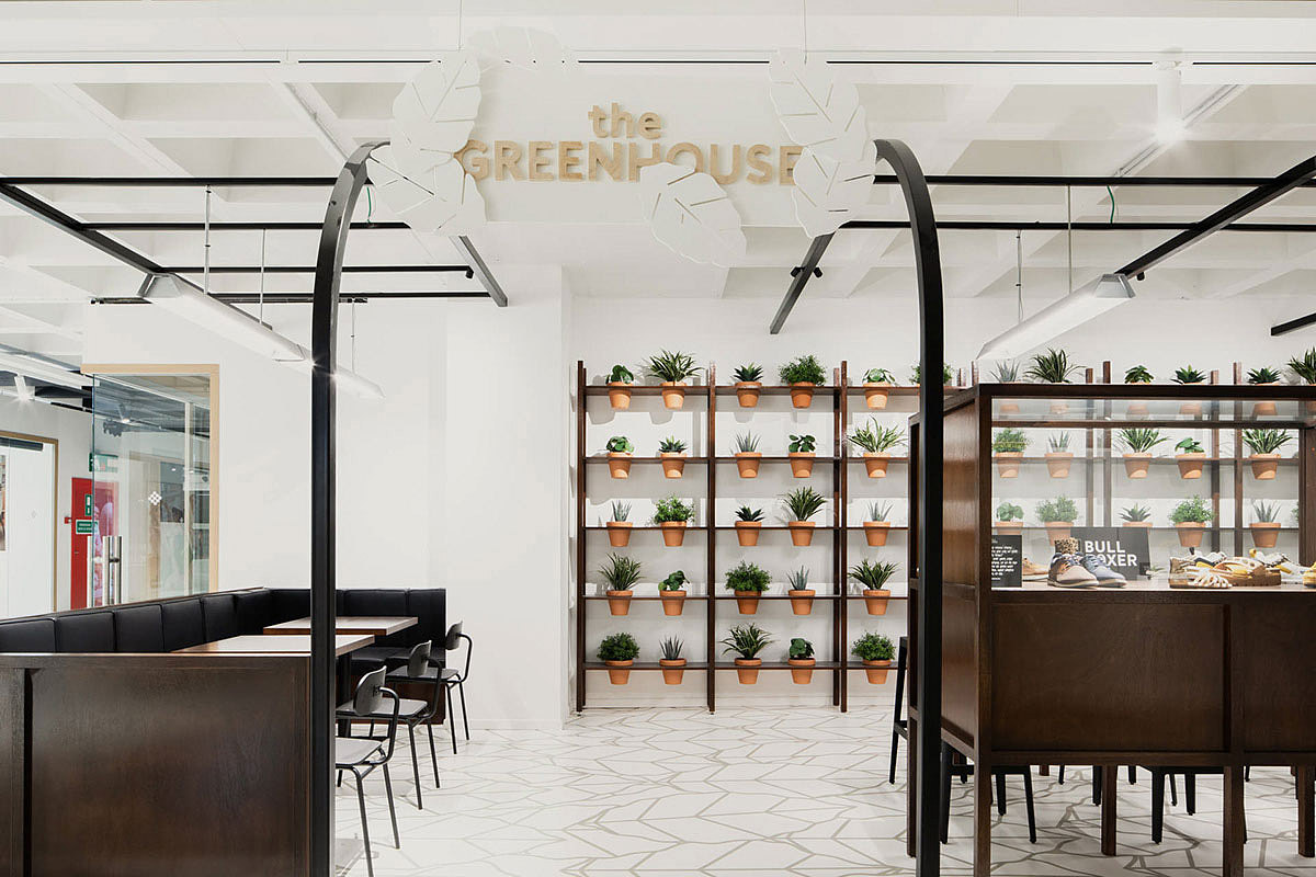 ZINGVR全球优秀商业设计:布鲁塞尔贸易广场