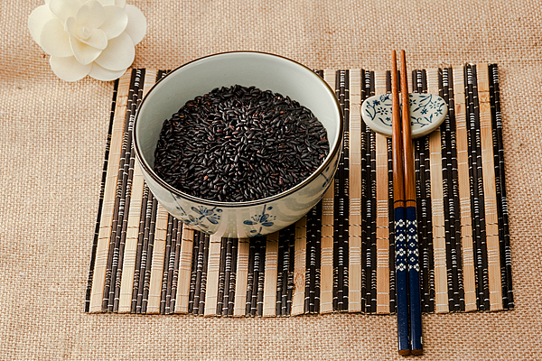 黑色养生食疗 黑芝麻 黑豆 黑米（图ZNDEyOTMwMjg=） - 产品摄影 - 站酷设计师guancaixia尚心原创素材 - 站酷ZCOOL