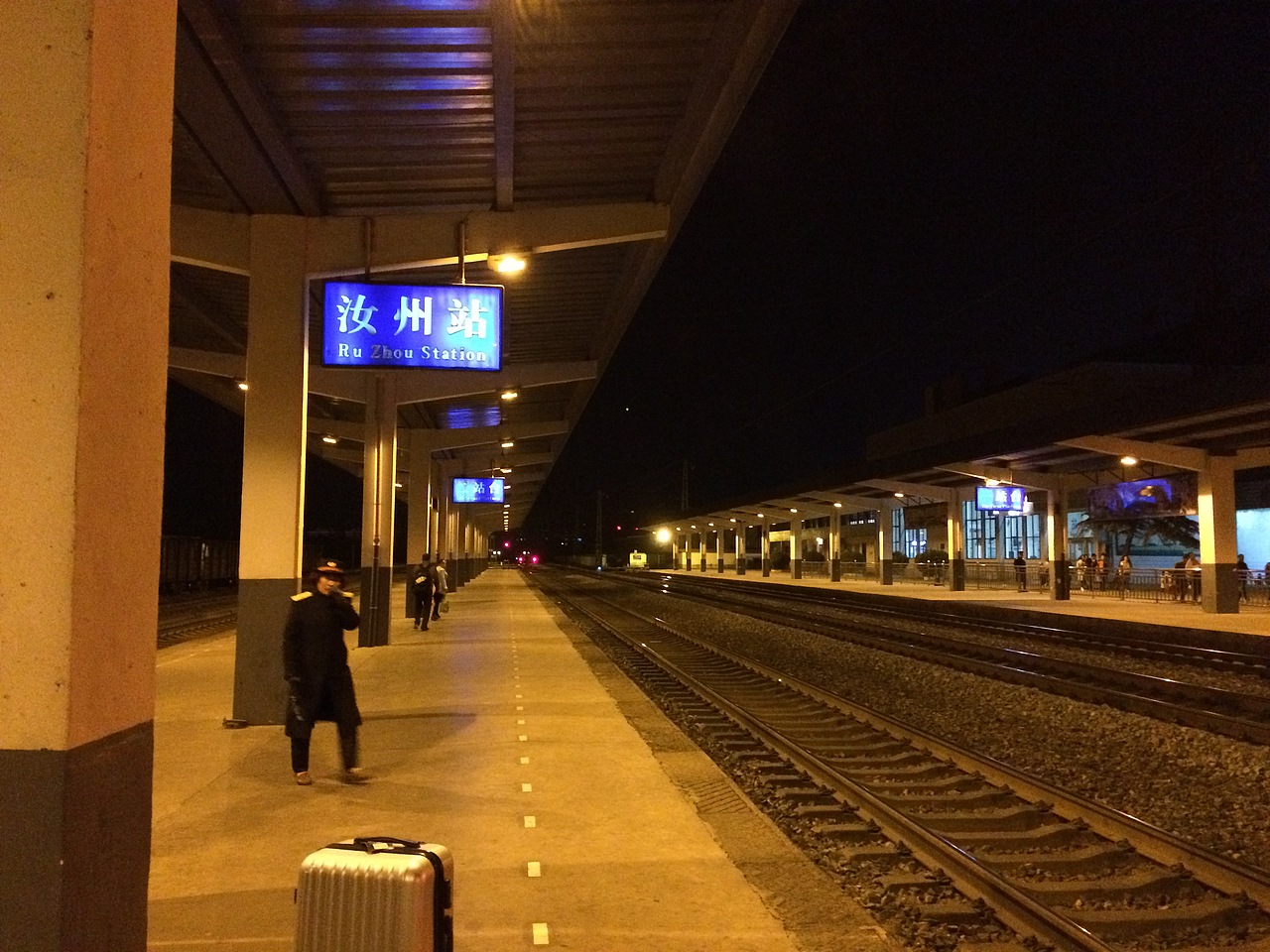 车站（图ZNDU1MTAwODg=） - 人文/纪实摄影 - 站酷设计师北面蹦子原创素材 - 站酷ZCOOL