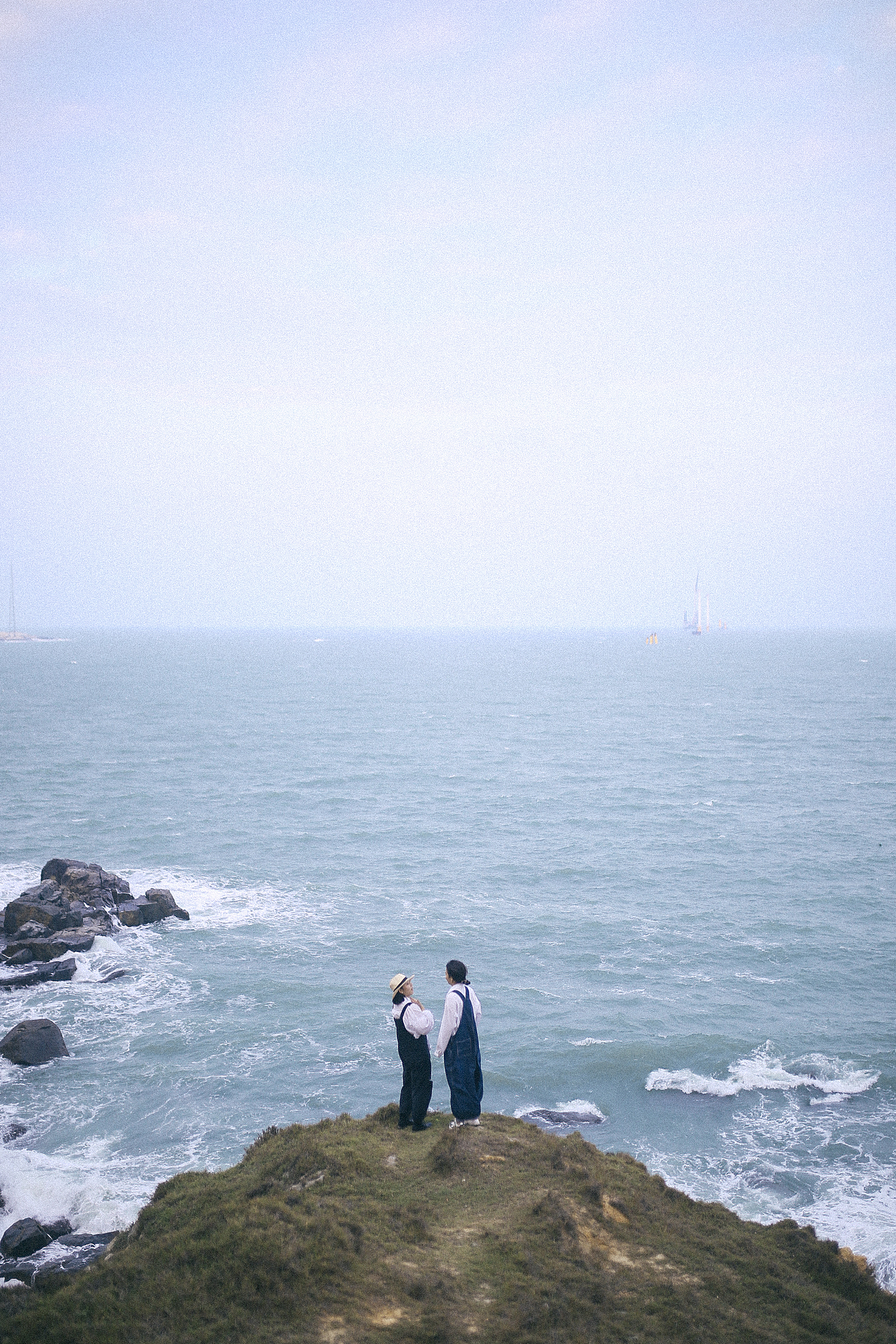 愿岁并谢,与长友兮。