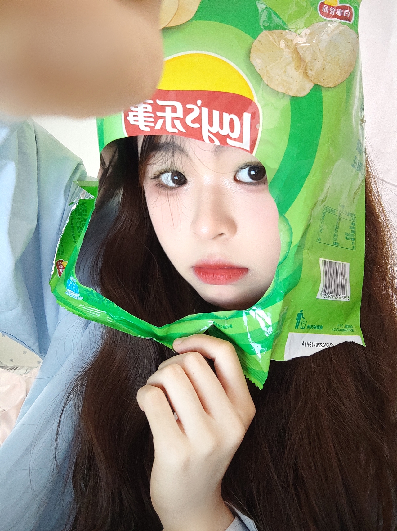 拜托 薯片袋子拍照超可爱的耶