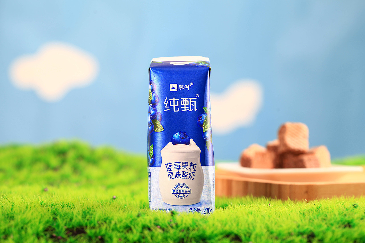 炎炎夏日，带你去草原品尝蒙牛牛奶（图ZMTY5ODg0MjM2） - 产品摄影 - 站酷设计师秦山之味原创素材 - 站酷ZCOOL