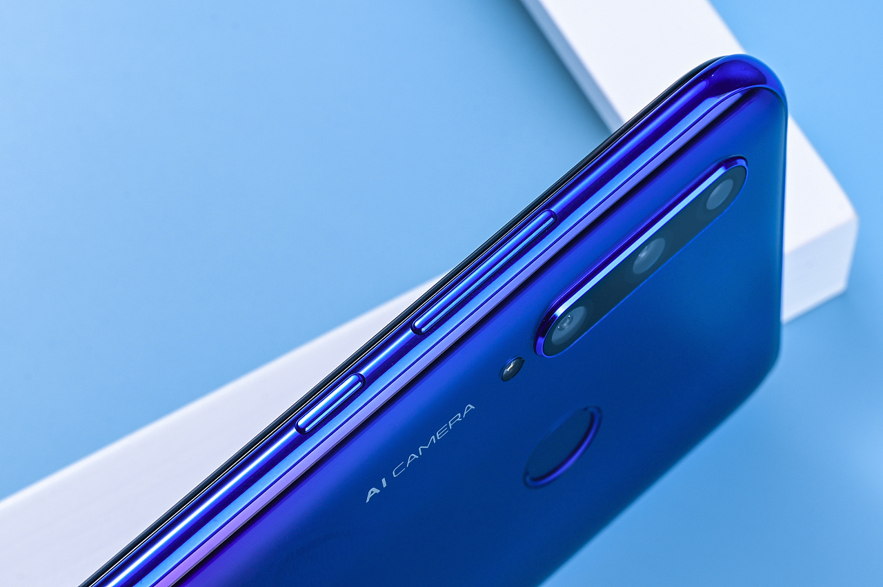 荣耀20i 渐变蓝 手机|摄影|人文/纪实摄影|会拍照的贝斯手 - 原创作品