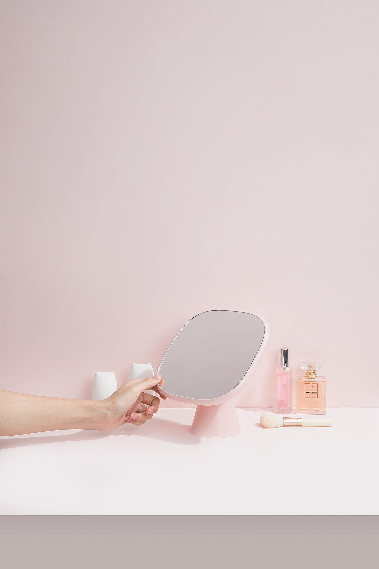 化妆镜拍摄（图ZMTkwNTk5OTYw） - 产品摄影 - 站酷设计师画布摄影原创素材 - 站酷ZCOOL