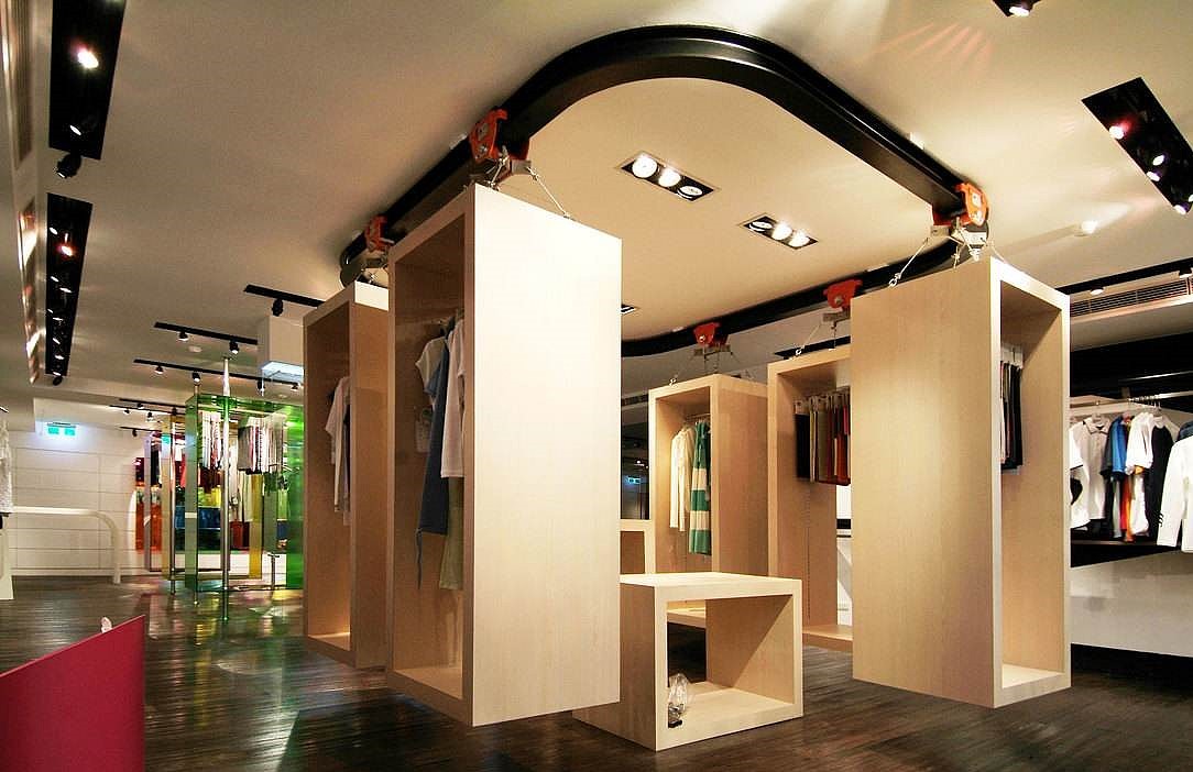 重庆服装店装修色彩搭配的重要性/专卖店品牌装修装饰/鼎庭装饰作品