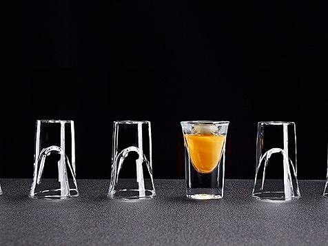 一款白酒杯的詳情（個(gè)人主頁-ZMjQxNTE0NTI=） - 電商 - 站酷設(shè)計(jì)師溺水的人原創(chuàng)素材 - 站酷ZCOOL