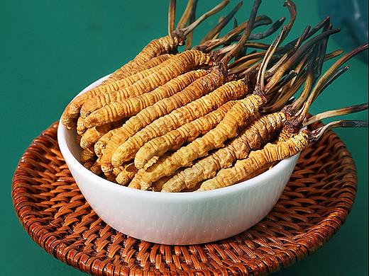 阿依舍 简约 中国风 冬虫夏草滋补详情页