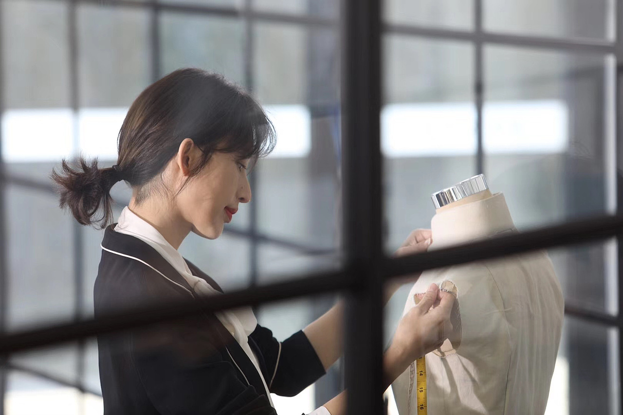 人像类作品1-如虎添翼影像制作（图ZMzI4MjcwMzk2） - 产品摄影 - 站酷设计师如虎添翼影像制作原创素材 - 站酷ZCOOL