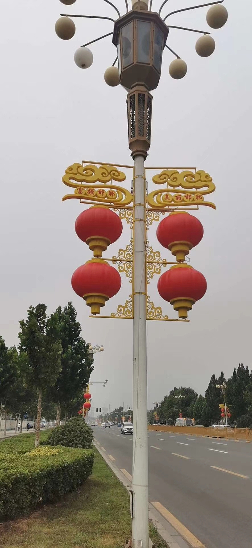 扬州世博光电厂家路灯杆发光灯笼祥云之架3米灯笼王
