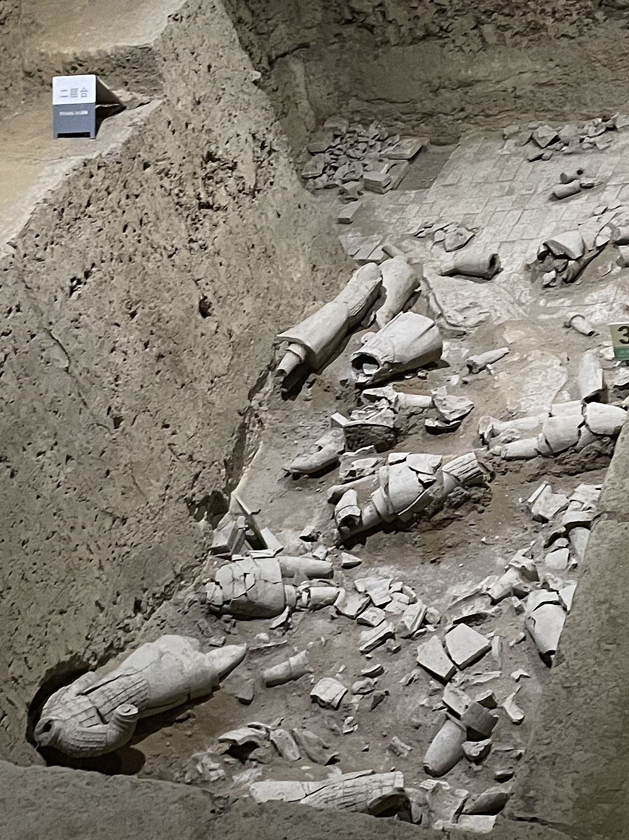 西安兵马俑坑其一：部分坑位兵马俑（图ZMjg5OTIyODc2） - 人文/纪实摄影 - 站酷设计师Z431690998原创素材 - 站酷ZCOOL