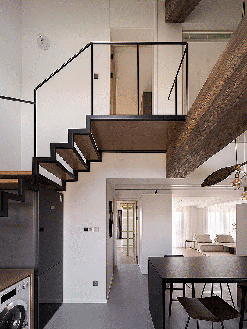 顶层LOFT 天马行空的90后婚房