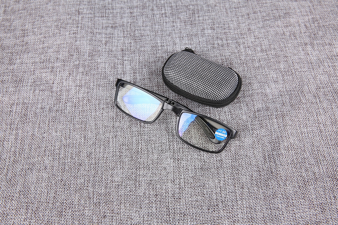 防蓝光老花镜摄影