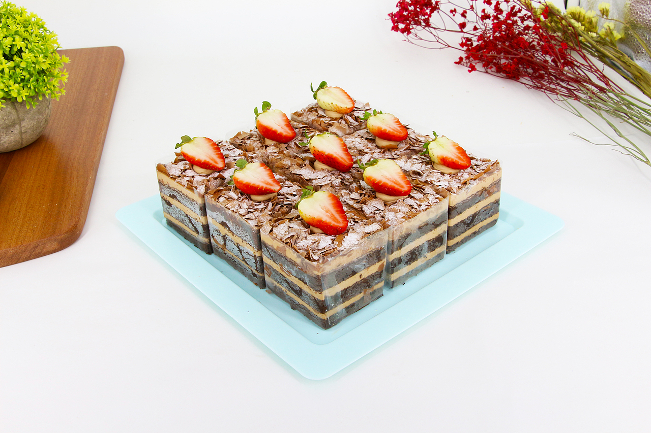 生日蛋糕-草莓森林圆舞曲（图ZNzczNDU2MDA=） - 产品摄影 - 站酷设计师我是kk原创素材 - 站酷ZCOOL