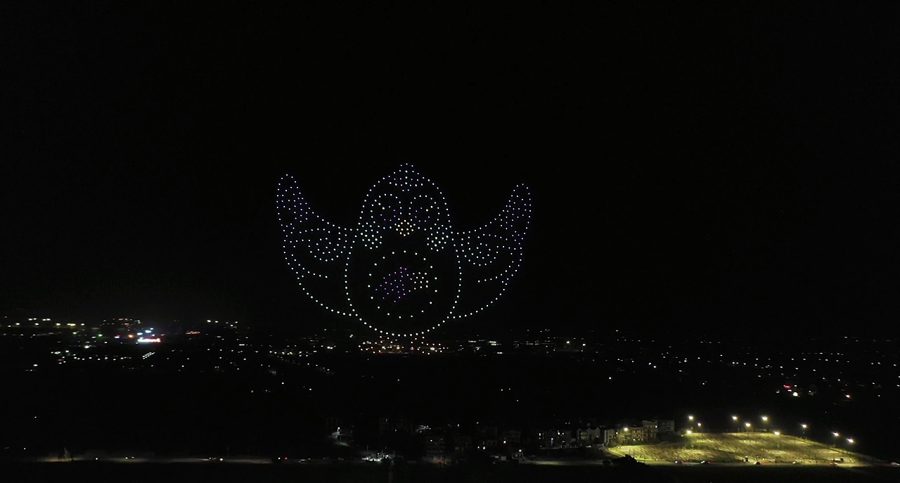 杭州1000架无人机灯光秀表演（图ZMzA4NTgyODQ0） - 其他动漫 - 站酷设计师无人机求婚策划原创素材 - 站酷ZCOOL