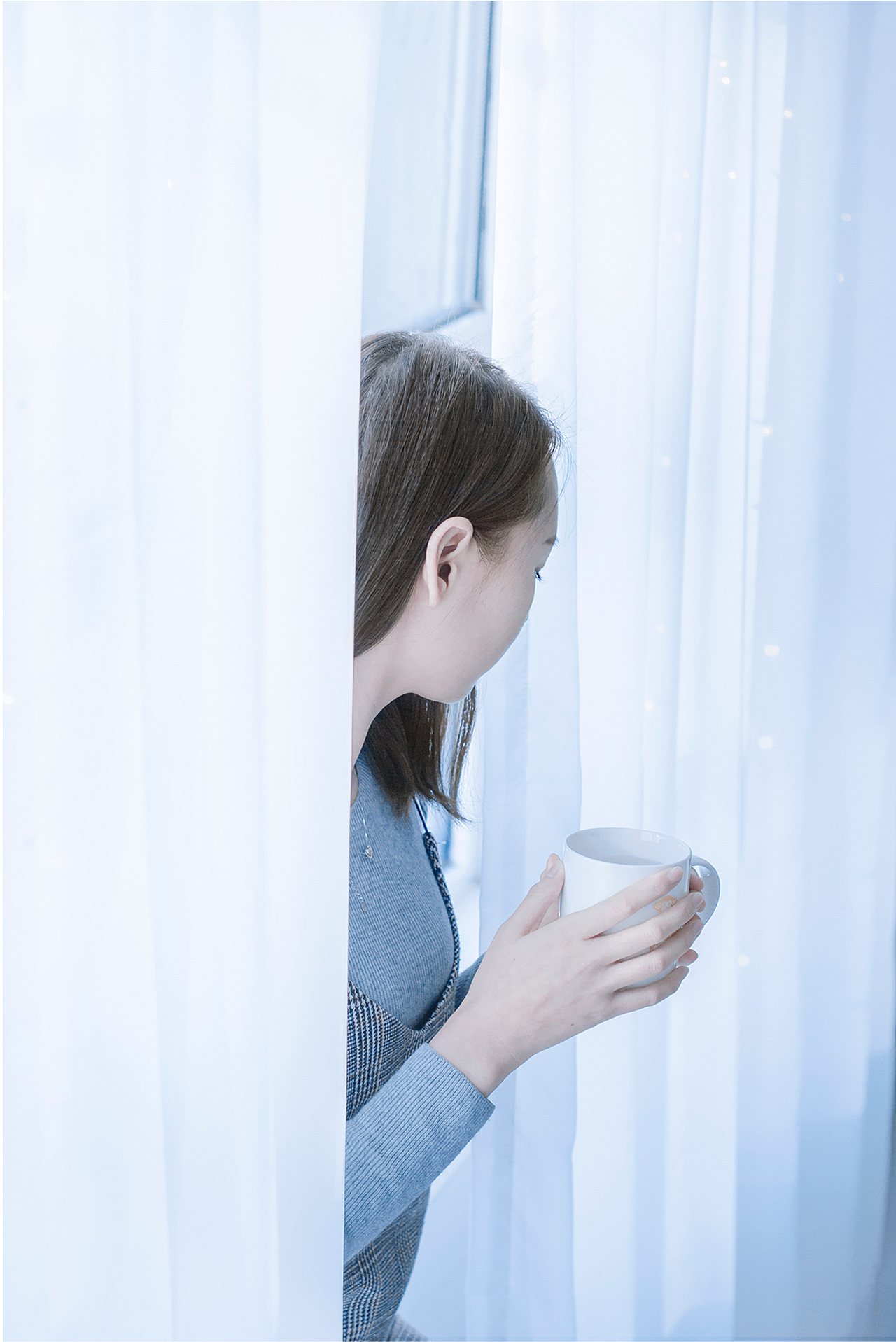 等候春息（图ZMTQ2MjEwMjA0） - 人像摄影 - 站酷设计师又圆仔原创素材 - 站酷ZCOOL