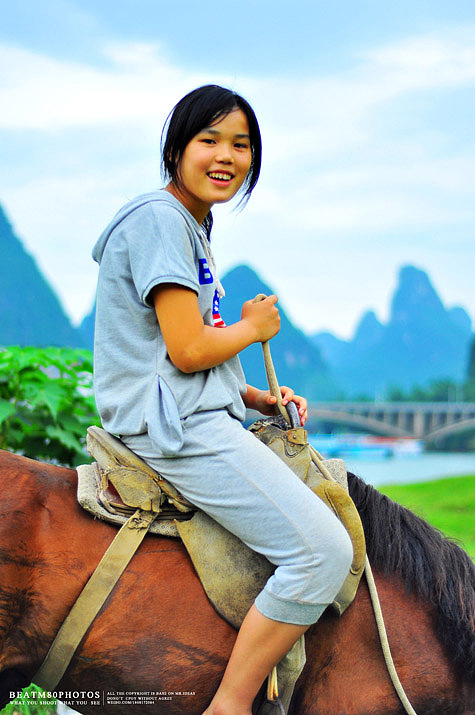 阳朔本地女孩,很质朴
