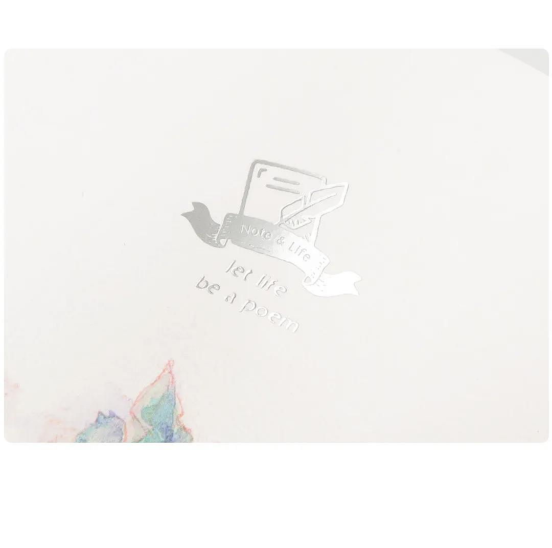 那些真正拥有品质生活的人,是从不与别人比较的,而是让自己尽力。即使在有限的条件下,自律的习惯,规律的作息,专注的工作和生活,运动和艺术爱好……也能让日子成诗。