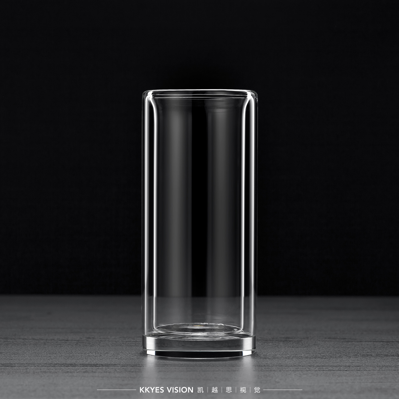 玻璃杯拍摄布光方法图片