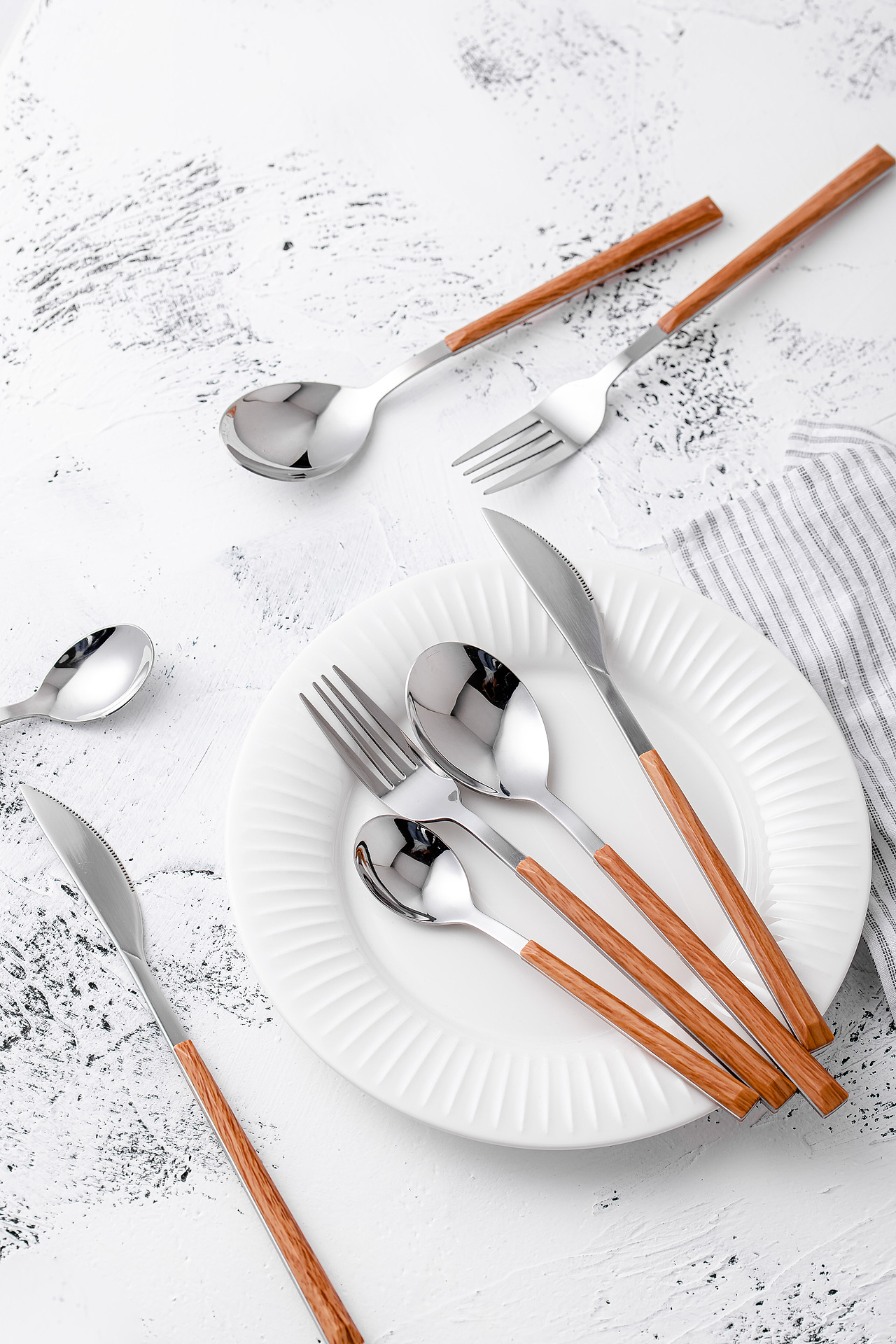 北欧风刀叉勺套装（图ZMjA2NzY0OTUy） - 产品摄影 - 站酷设计师muxn原创素材 - 站酷ZCOOL