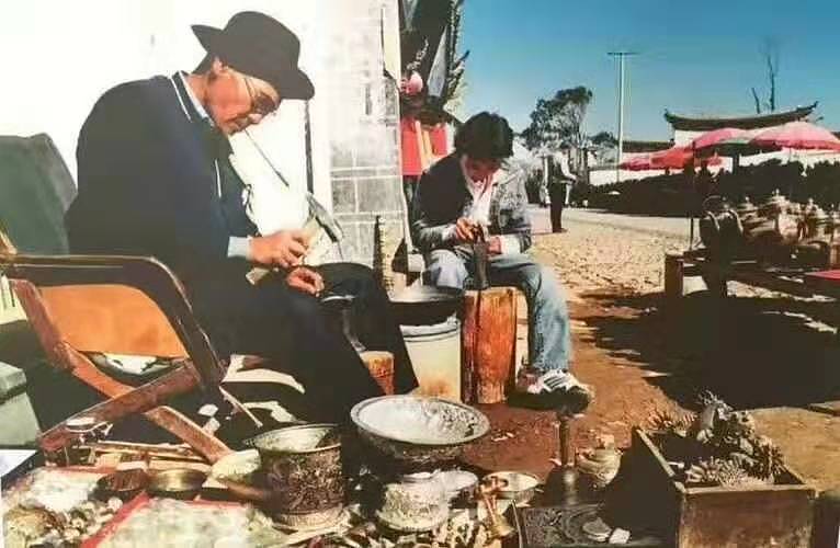 跟师父学徒留影