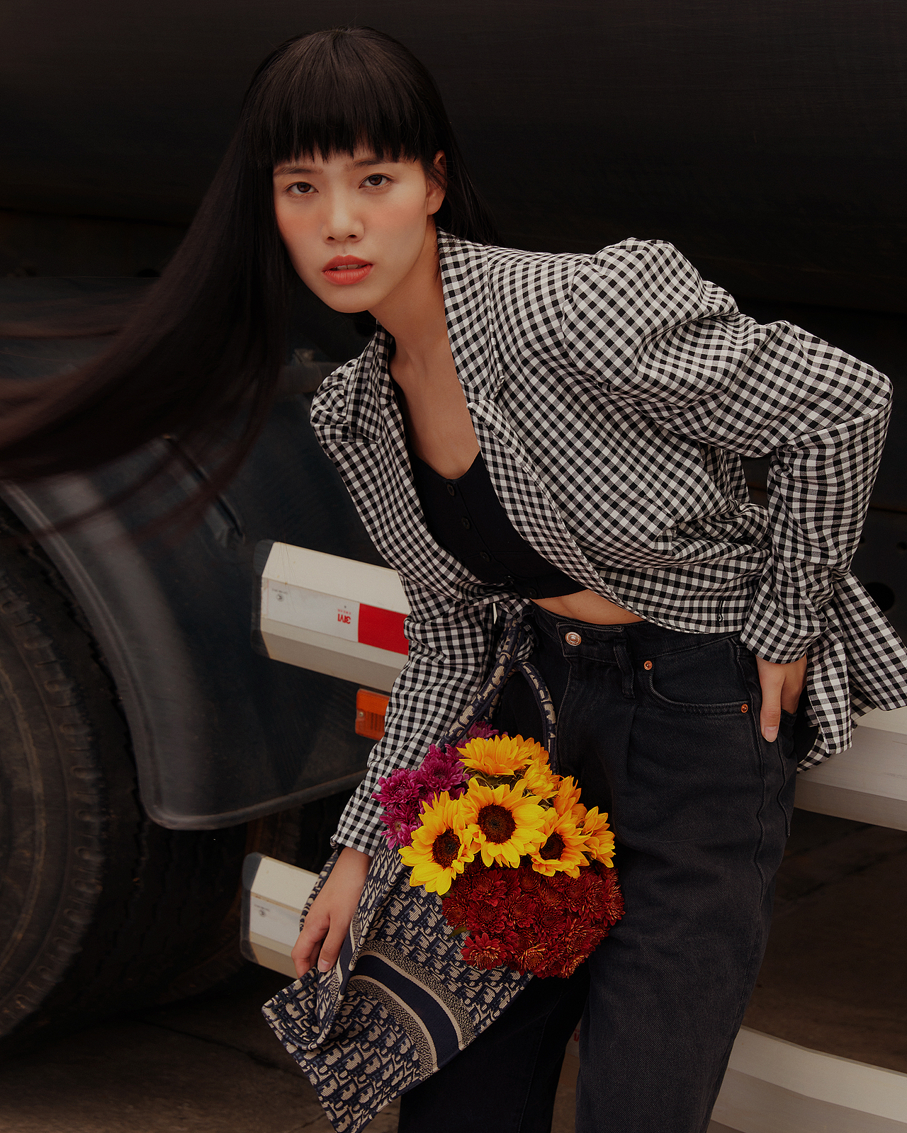 夏日（图ZMjA3MTA4MDAw） - 时尚/艺术摄影 - 站酷设计师海伦Helen化妆造原创素材 - 站酷ZCOOL