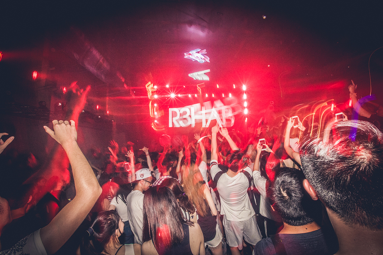 深圳电音party【Red Bull Mad House VOL.2】（图ZNDg3MTE0ODQ=） - 人像摄影 - 站酷设计师xubin1123原创素材 - 站酷ZCOOL