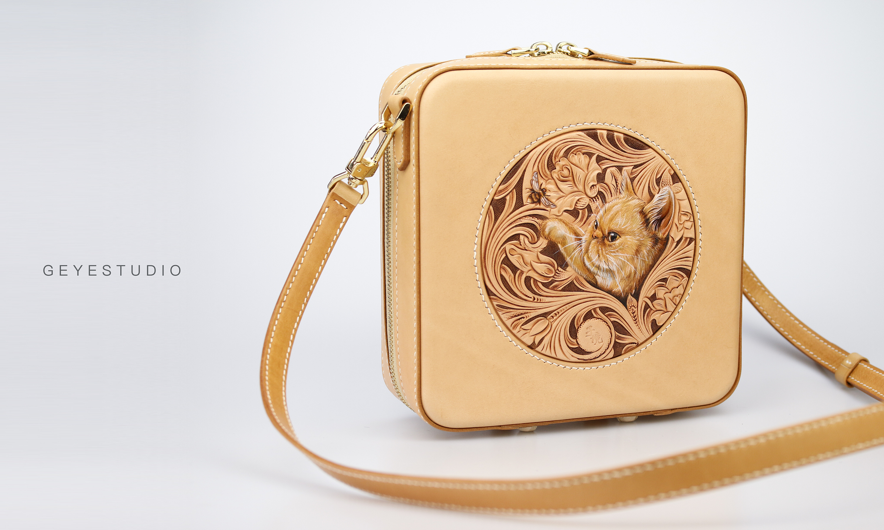 【革也皮雕】革也最灵动的喵星人|手工艺|工艺品设计|革也geye - 原创