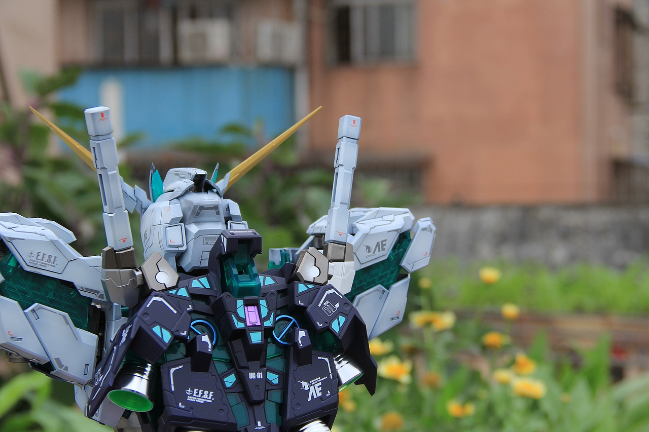 高达unicorn独角兽亿辉胸像