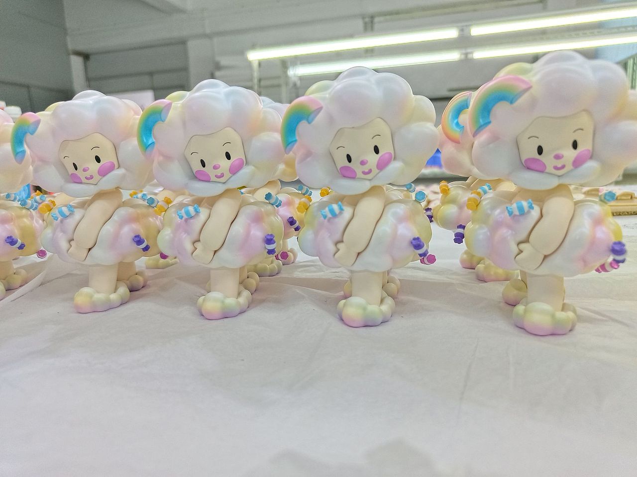 威纳pu潮玩手办定制