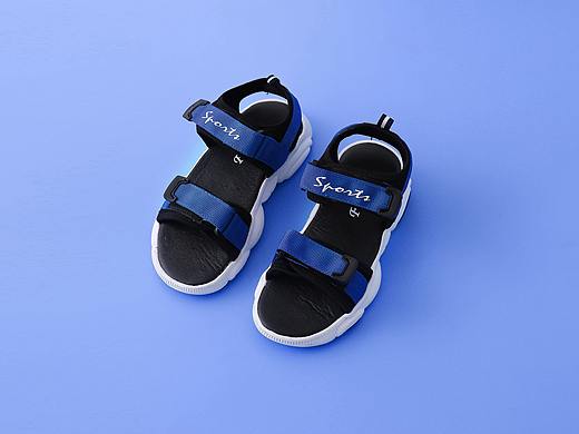 儿童鞋小熊底（个人主页-ZNDM5Nzc0NzI=） - 产品摄影 - 站酷设计师旅思摄影原创素材 - 站酷ZCOOL