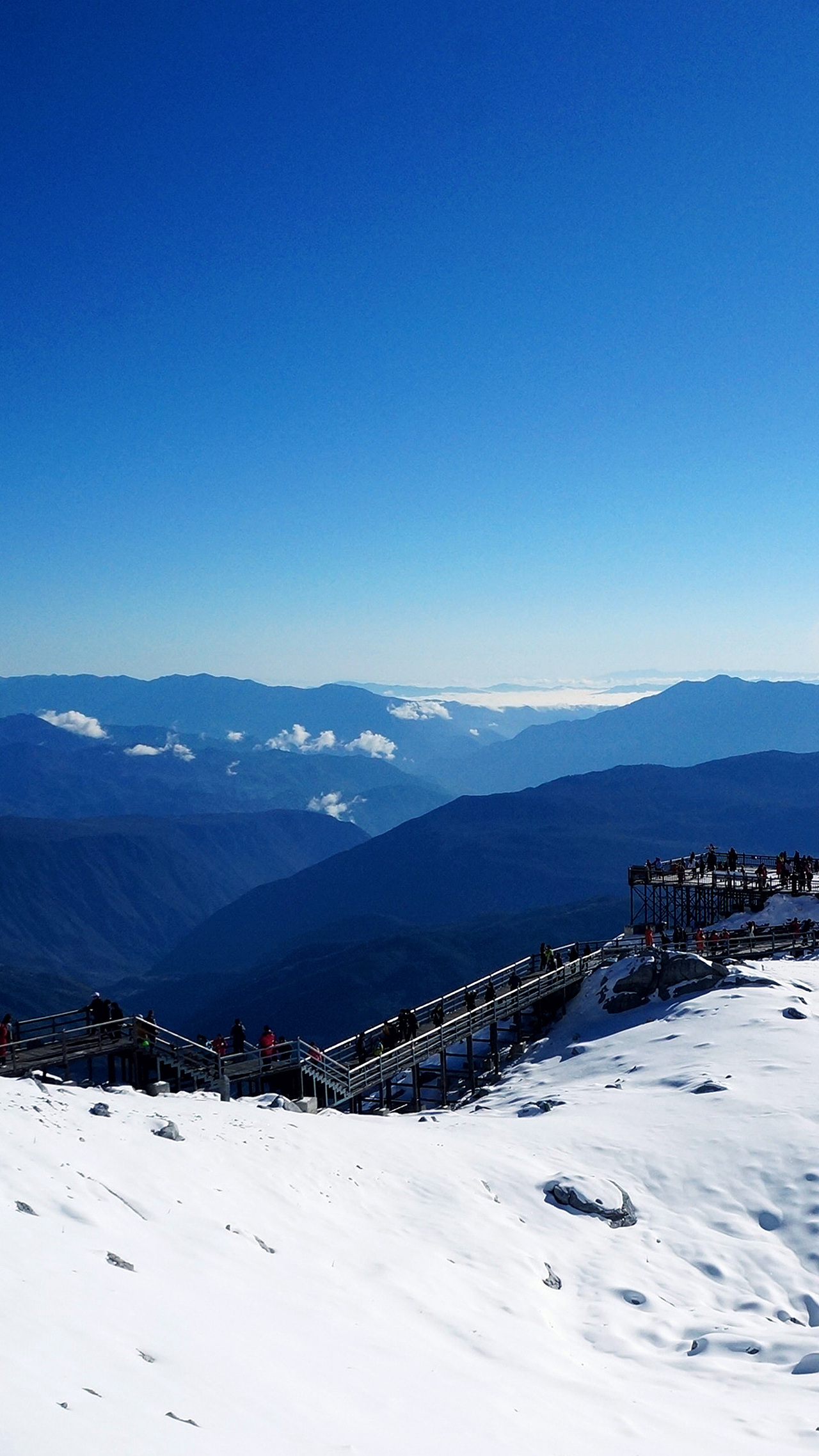 彩云之南,云之彼端