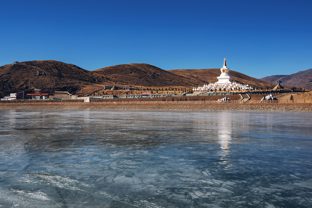 冬日的稻城亚丁