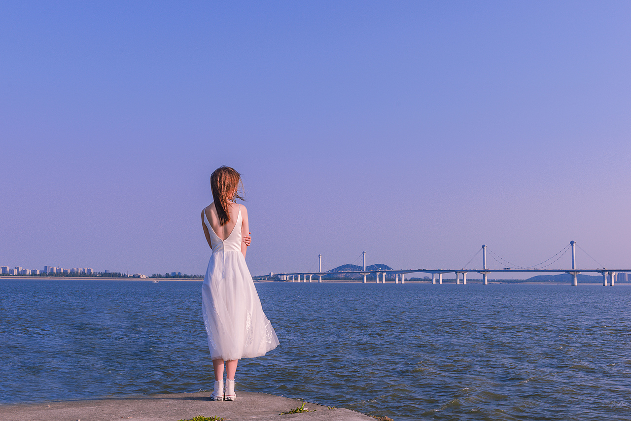 江风微微凉（图ZMjg1MzE1NTI0） - 人像摄影 - 站酷设计师zzzzccll原创素材 - 站酷ZCOOL